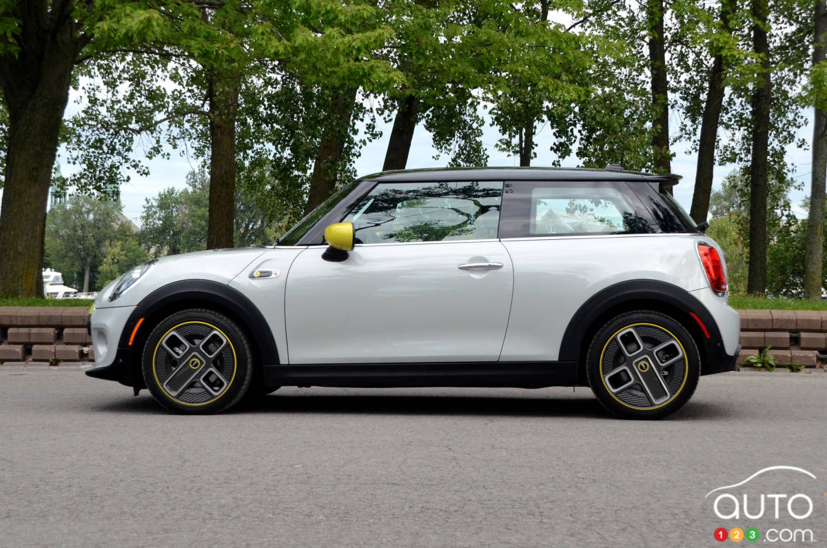Mini Cooper SE 2021, profil